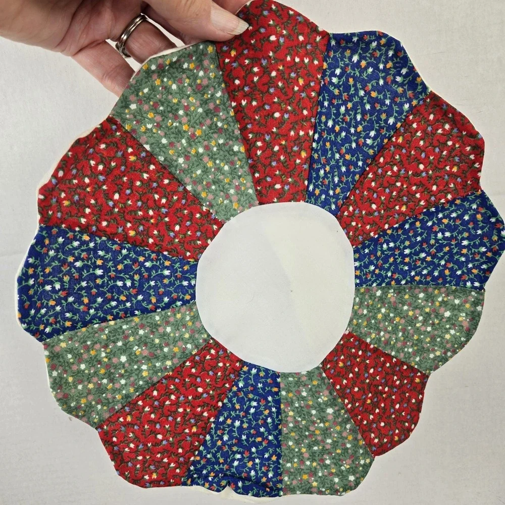 6 Hand Stitched Flower Quilt Fabric Pieces Pillow Covers with Plain Backs READ